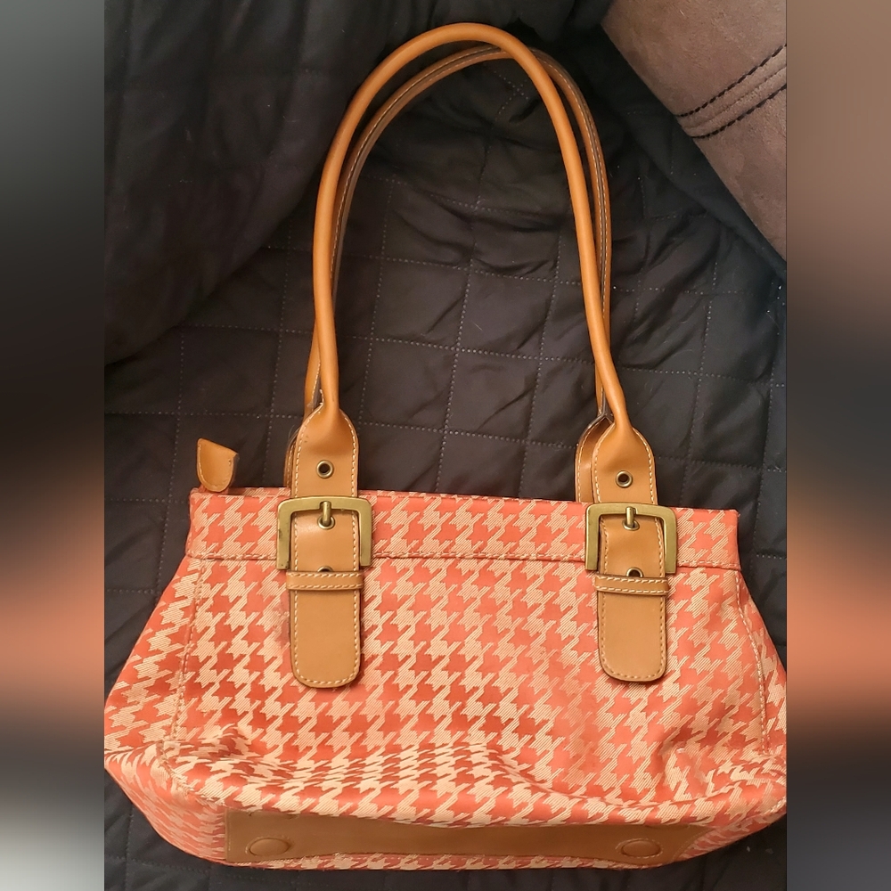 Houndstooth Ninewest handbag.